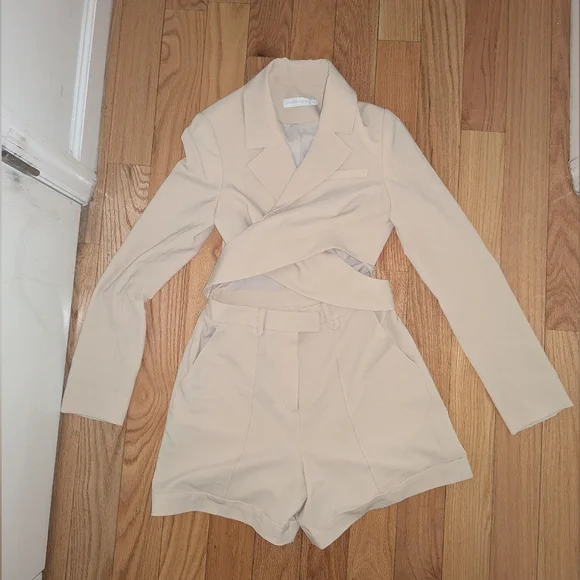 13. NWOT JONATHAN SIMKHAI HAINELLA ROMPER IN BISCOTTI